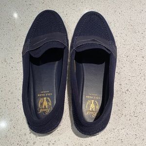 Cole Haan Nantucket Loafer. Midnight blue. Size 8B
